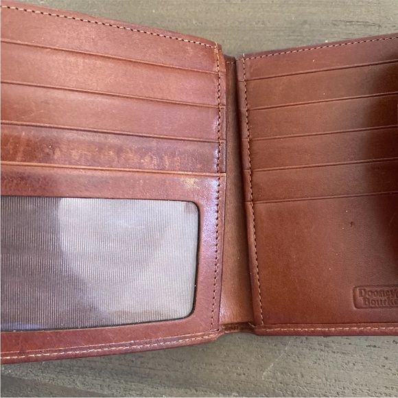 Dooney & Bourke Vintage Leather Taupe British Tan Card Wallet Kiss Lock - Picture 6 of 7
